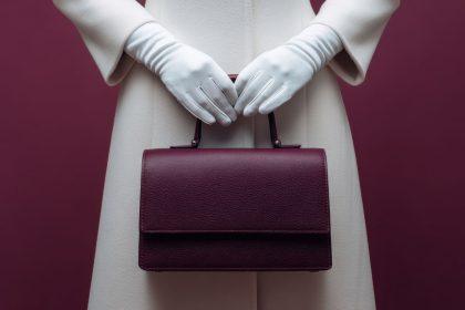 Padarykite šį vieną dalyką ir jūsų rankinė pagaliau bus tvarkinga!