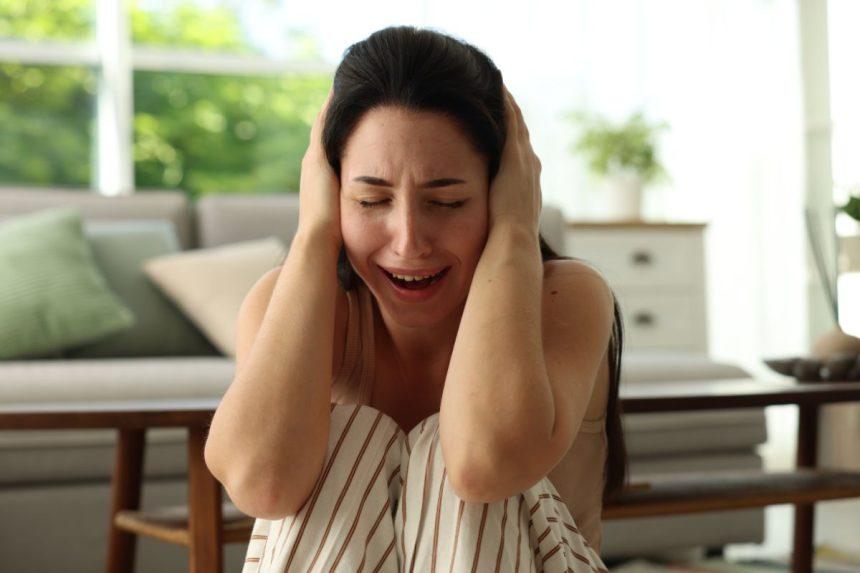 Panikos priepuolis: psichologas įvardino 5 paprastus žingsnius, kaip po jo atsigauti