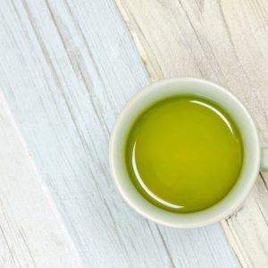 Pasirodo, daugelis žmonių nežino, kada geriau gerti žaliąją arbatą - prieš valgį, ar po jo