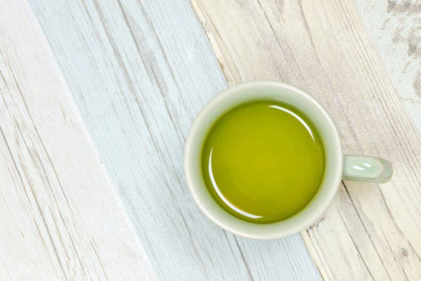 Pasirodo, daugelis žmonių nežino, kada geriau gerti žaliąją arbatą - prieš valgį, ar po jo