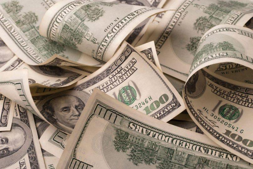 Penki Zodiako ženklai, kurie šią žiemą „maudysis“ piniguose