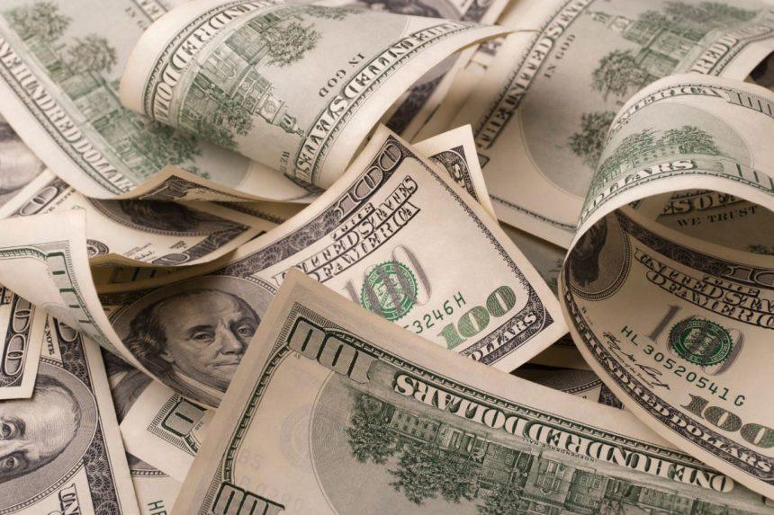 Penki Zodiako ženklai, kurie šią žiemą „maudysis“ piniguose