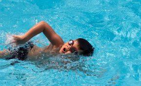 Plaukimo nauda žmogaus sveikatai ir vidinei būsenai