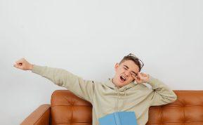 Psichologas papasakojo, kodėl žiovavimas yra užkrečiamas