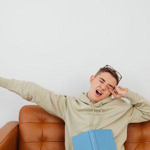 Psichologas papasakojo, kodėl žiovavimas yra užkrečiamas