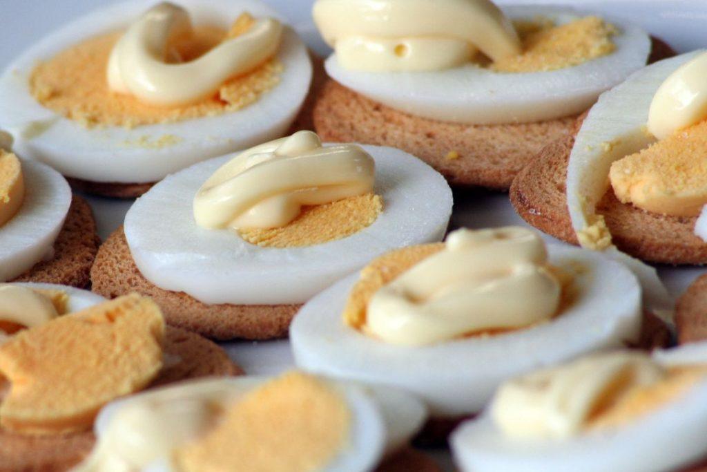 Šių maisto produktų negalima derinti su kiaušiniais. Sveikatai nepalankūs deriniai su kiaušiniais