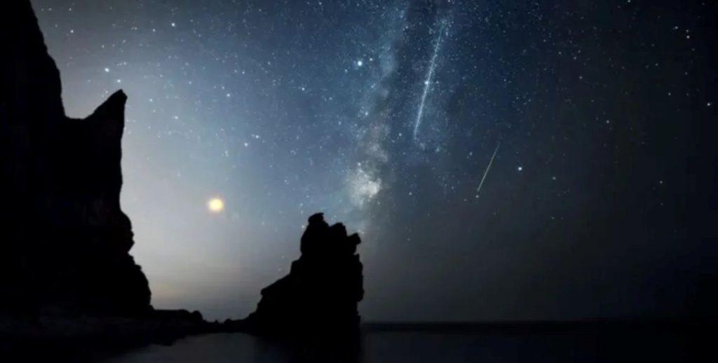 Tauridų meteorų srautas gali kelti grėsmę Žemei 2032 ir 2036 metais. Nuotrauka: space.com