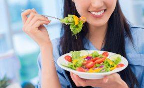 Vegetarai prieš visavalgius: kas protingesni? Mokslininkai atsakė!