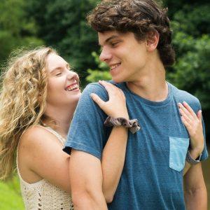 Zodiako ženklai, kurie gali uždusinti savo meile