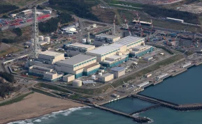 Branduolinis sugrįžimas po košmaro: didžiausia pasaulyje atominė elektrinė vėl įjungiama po 15 metų