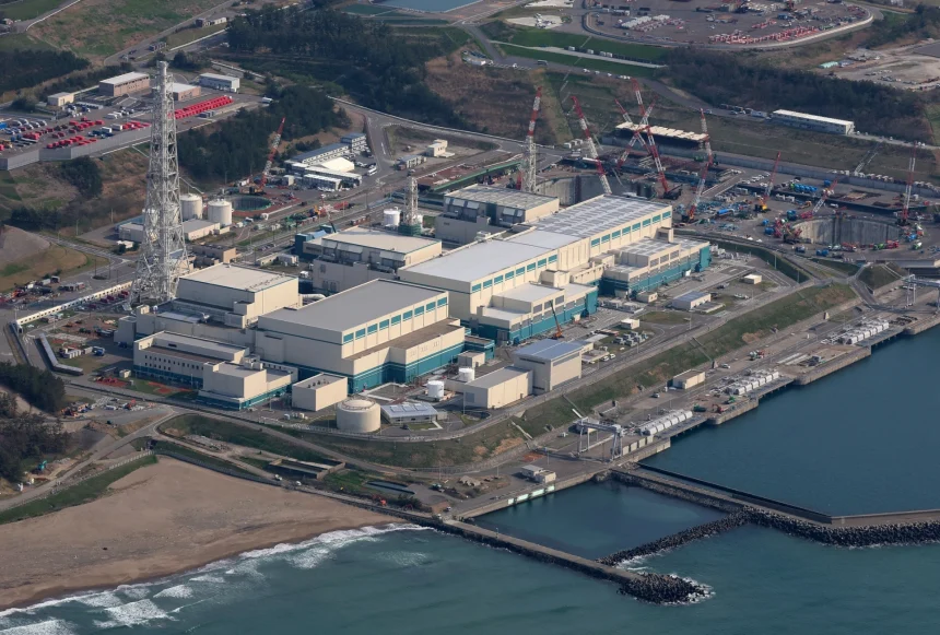 Branduolinis sugrįžimas po košmaro: didžiausia pasaulyje atominė elektrinė vėl įjungiama po 15 metų