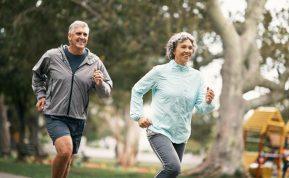 10 sveikatingumo tendencijų 2026 m. - nuo ritminės sveikatos iki kontrastų terapijos