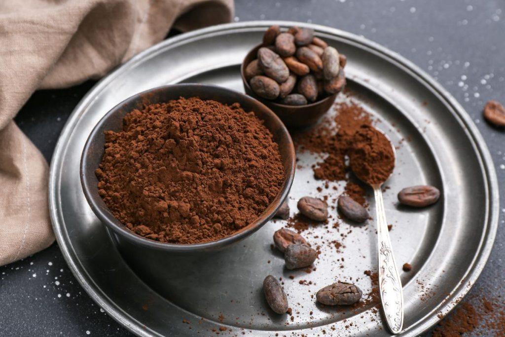 Kava su kakava: įberkite šaukštelį į rytinį puodelį ir smegenys dirbs kaip kompiuteris. Kodėl kava ir kakava – tobulas duetas