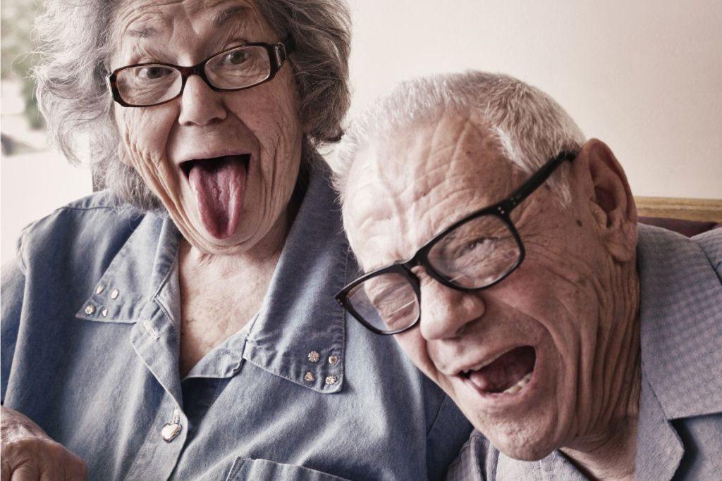 Seniausia mama pasaulyje: 74 metų moteris pagimdė dvynukes – Kelias į motinystę truko 57 metus