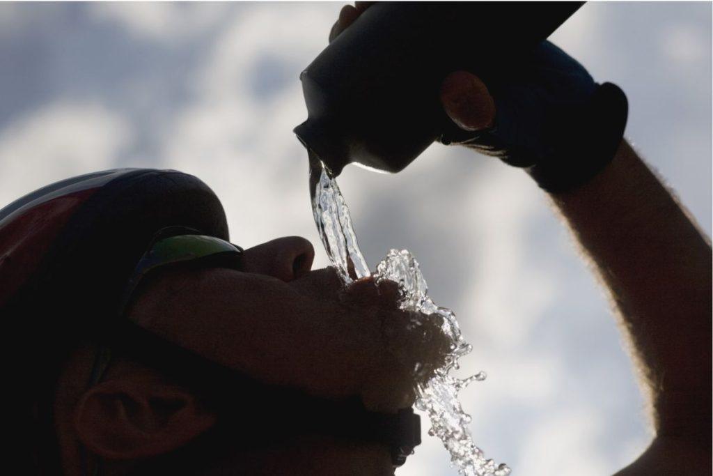 Vandens norma per dieną: mitas, kurį vis dar tiki dauguma. Taip jaučiasi dauguma