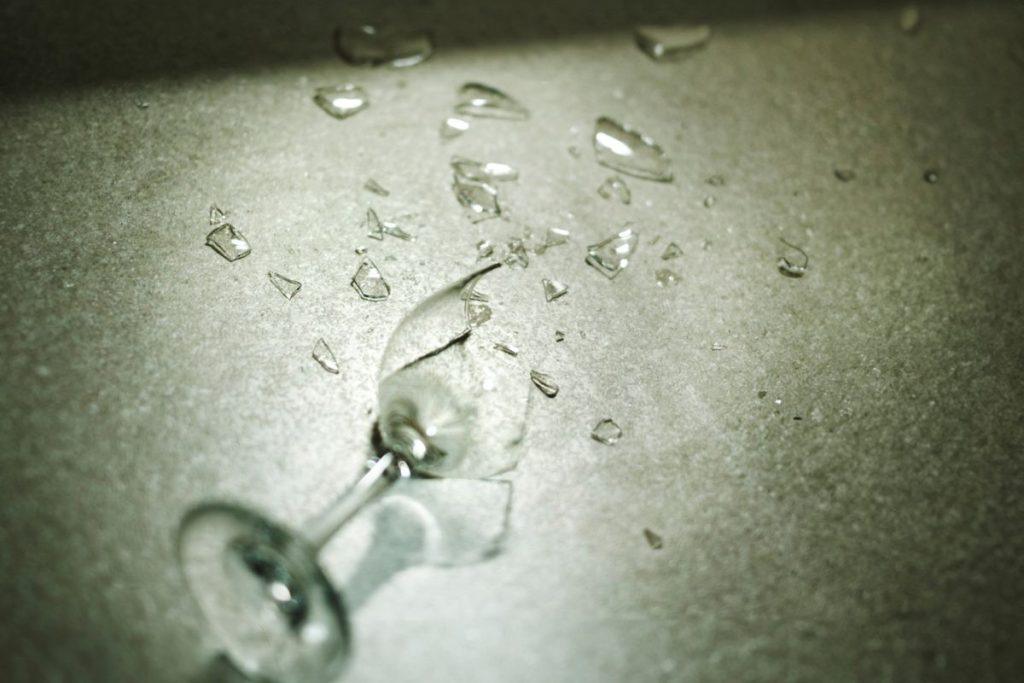 Zodiako ženklai po išsiskyrimo: kaip kiekvienas ženklas išgyvena skyrybas – Svarstyklės ir Skorpionas – kaukės ir paslaptys