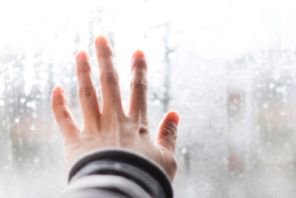 Buto vėdinimas žiemą: populiari klaida, dėl kurios atsiranda pelėsis – Kritinė drėgmės riba