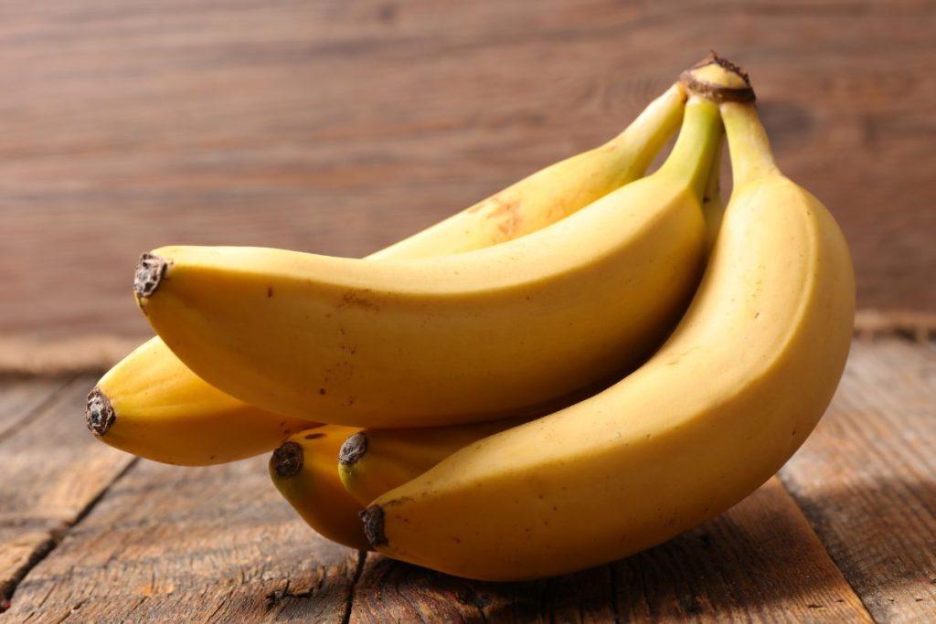 Bananų kekė ant stalo – japonijos rytinės dietos pagrindas