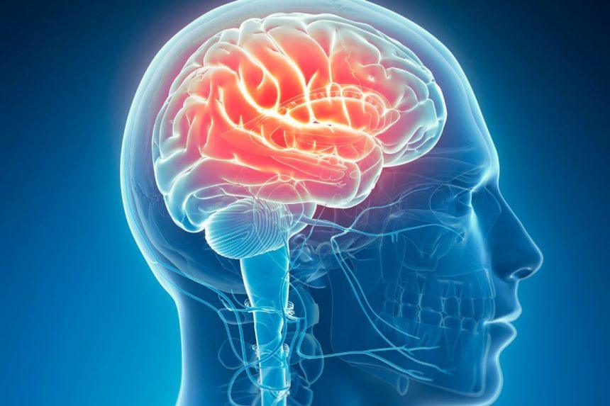 4 aiškūs požymiai, kad asmenį gali ištikti insultas.