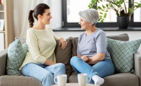 6 bendravimo su pagyvenusiais tėvais paslaptys