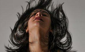 70-ųjų ir 80-ųjų sugrįžimas. Dabar moterys prašo vieno plaukų kirpimo