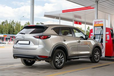Mazda CX-60 degalų sąnaudos: dyzelinas efektyvesnis už hibridą? - Kodėl Mazda CX-60 variklis turi tokį didelį tūrį?