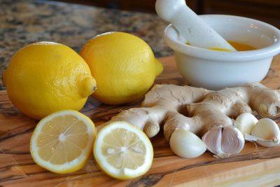 Vokiškas receptas kraujospūdžiui mažinti su 3 natūraliais ingredientais – Citrinų nauda kraujagyslių sveikatai