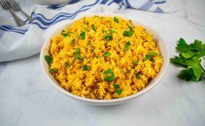 Kokosiniai jollof stiliaus ryžiai