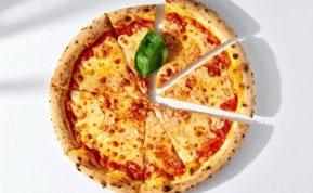 Namuose gaminta pica Margarita