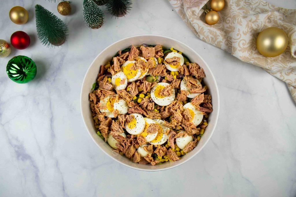 Šventiškos tuno ir daržovių salotos. Tunas