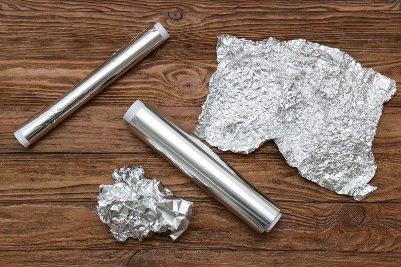 Aliuminio folijos triukas, kuris gali išgelbėti jūsų vaismedžius: jei dar nespėjote – veikite dabar