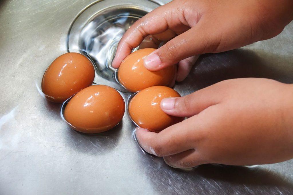Ar reikia plauti kiaušinius iškart parsinešus iš parduotuvės