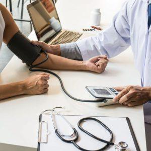 Ar tikrai reikia pilno sveikatos patikrinimo? Kokie sveikatos patikros tyrimai būtini kiekvienam?