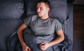 Ar žinote, kiek turite miegoti, kad organizmas galėtų pailsėti? Miego poreikių pagal amžių apžvalga!