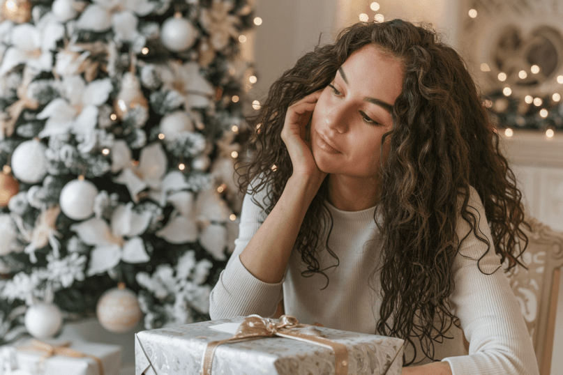 Kalėdinės depresijos priežastys ir kaip ją atpažinti gruodžio streso metu