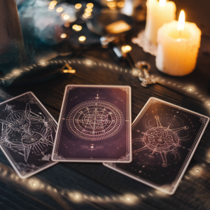 Intuicijos testas su kortelėmis: pasirink ir gauk gyvenimo patarimą