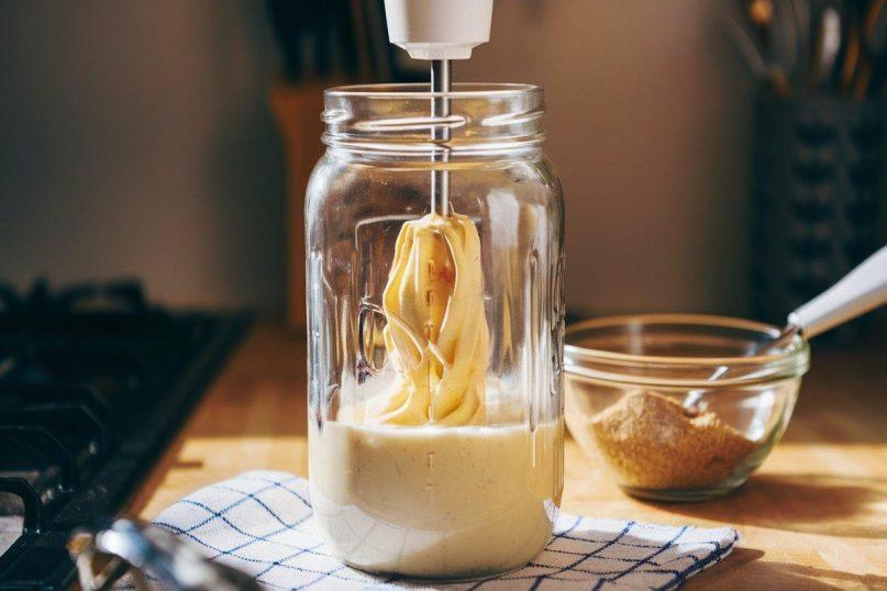 Naminis majonezas per 2 minutes – greičiausias receptas su blenderiu