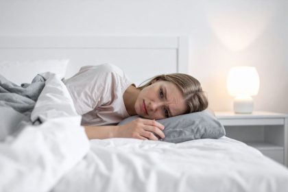 Blogi miego įpročiai, kurie tyliai gadina jūsų poilsį: ekspertai atskleidė, ką darome ne taip