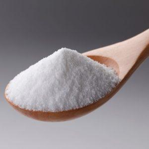 Tik vienas arbatinis šaukštelis druskos, ir skalbiniai taps nepaprastai švarūs