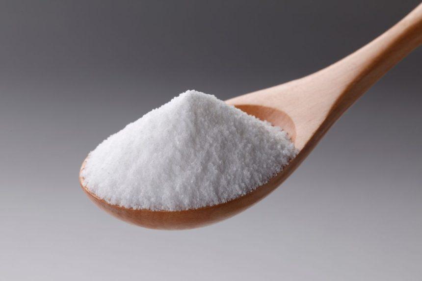 Tik vienas arbatinis šaukštelis druskos, ir skalbiniai taps nepaprastai švarūs