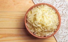 Kaip pagaminti traškius raugintus kopūstus: dažniausios klaidos, kurias verta žinoti
