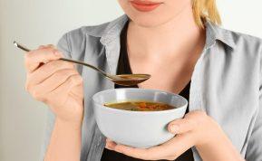 Greitas svorio metimas: ši riebalus deginanti sriuba bus puiki priemonė, norint turėti gražesnį kūną!