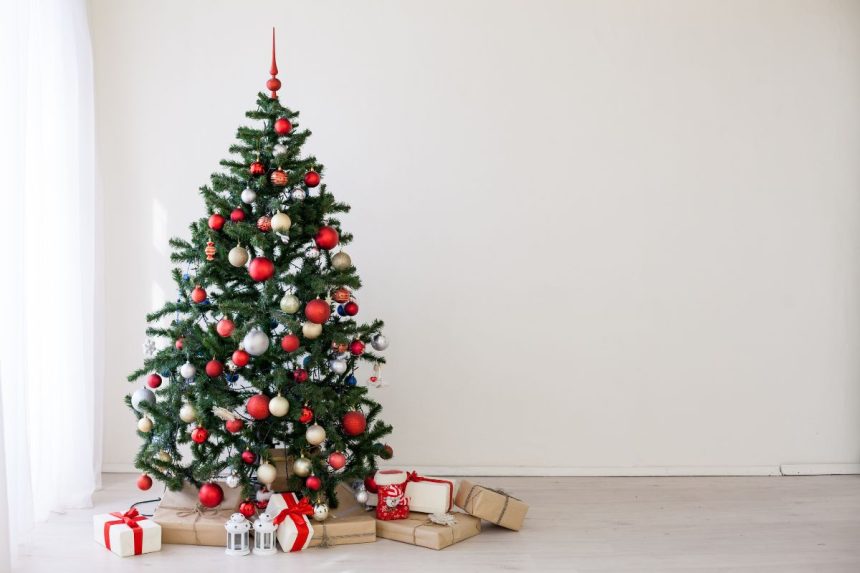 Sužinokite, kada geriausia nuimti Kalėdų eglutę, kad laimė lydėtų visus metus