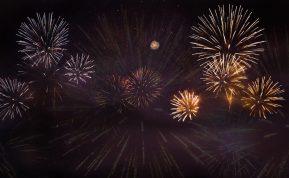 Fejerverkai per Naujuosius: viena klaida – ir bauda garantuota. Kada Lietuvoje šventė virsta pažeidimu?