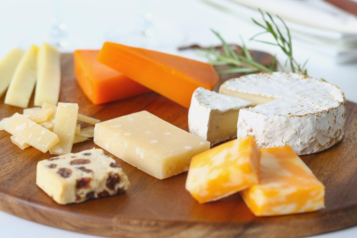 Gastroenterologai atviri: šis sūris – tikras lobis žarnynui, nors daugelis jo vengia