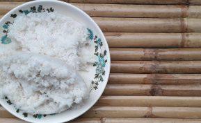 Geriausias būdas sunaudoti ryžius, likusius nuo ankstesnių pietų! Tai labai skanu!