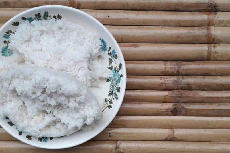 Geriausias būdas sunaudoti ryžius, likusius nuo ankstesnių pietų! Tai labai skanu!