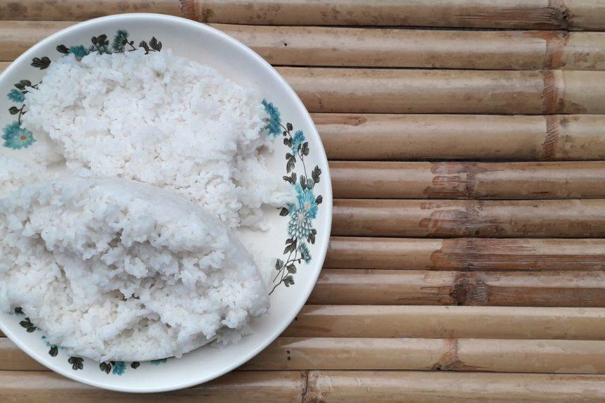 Geriausias būdas sunaudoti ryžius, likusius nuo ankstesnių pietų! Tai labai skanu!