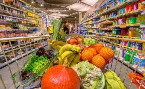 Gudrybė su svarstyklėmis, kurią slepia parduotuvės: šis triukas padės atskleisti gerą vaisių nuo gražios apgaulės