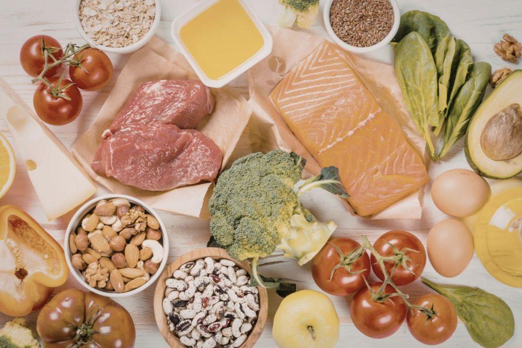 Gydytojai įspėja apie ligas, kurios pirmiausia praneša apie save išsausėjusia oda. Vitaminų ir mineralų trūkumas